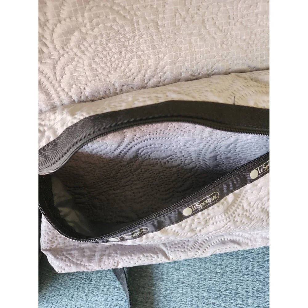 Lesportsac pre owned
